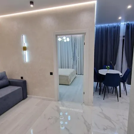 в кадор сити на краснова 65 жемчужина новострой Apartment Odesa
